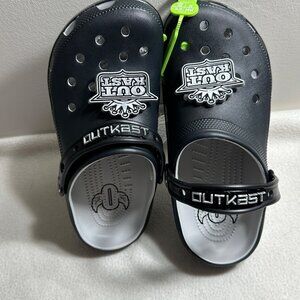 Outkast Classic Crocs Unisex M6/W8 Black/Silver Slip Resistant NWT